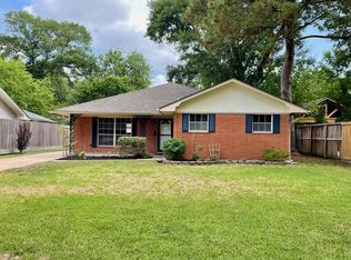 2018 Latexo Dr, Houston, TX 77018