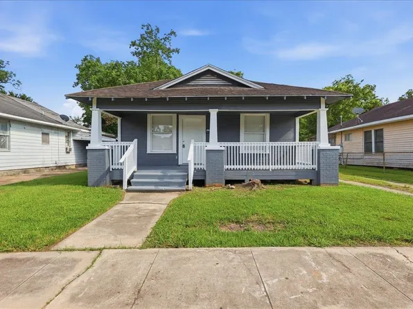 1255 Euclid St, Beaumont, TX 77705