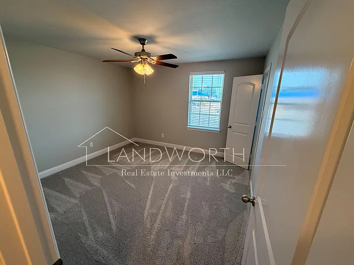 4604 Angus Dr — Photo 14