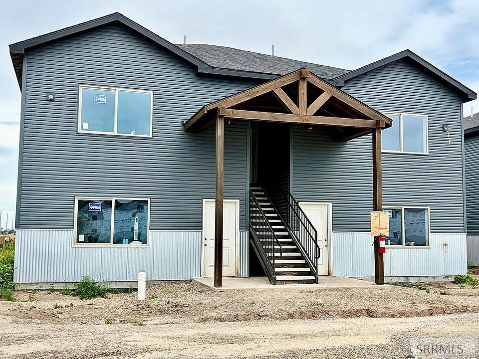 1st image of 35 Pioneer Rd