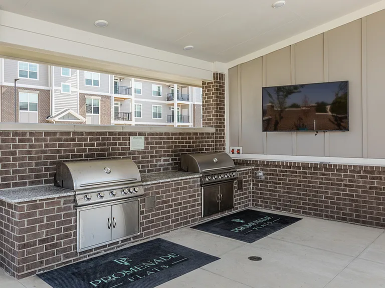 Promenade Flats — Photo 12