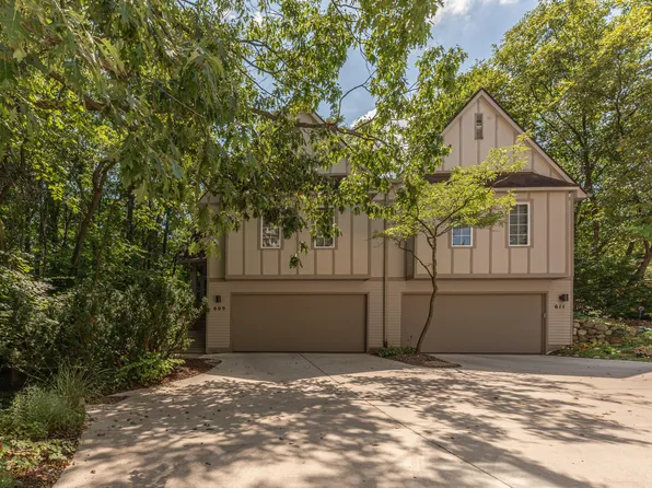 609 Ridgewood Ct, Ann Arbor, MI 48103