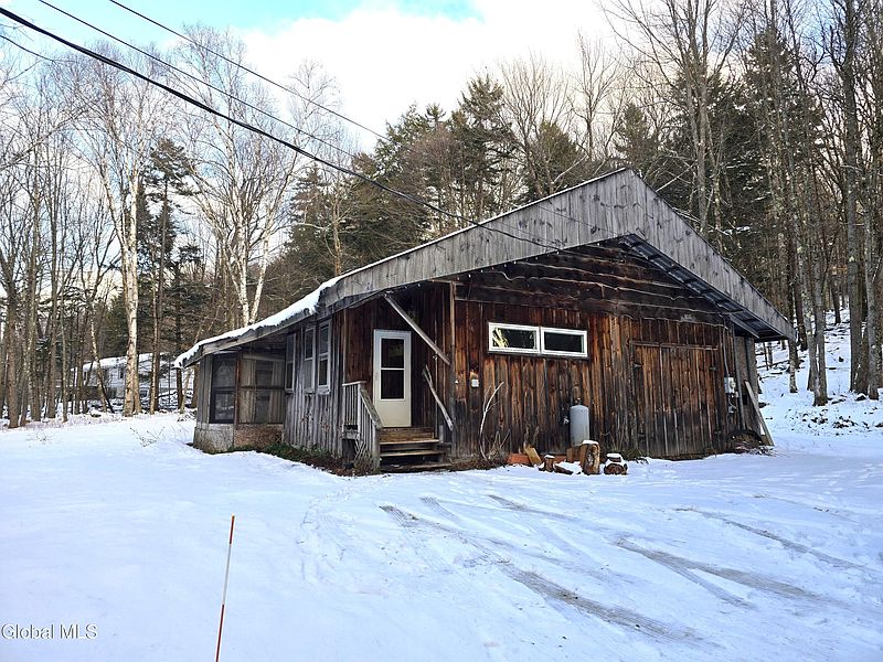 4th image of 285 Fish Mountain Road