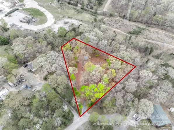 8679 Pursuit Dr, Fort Mill, SC 29707