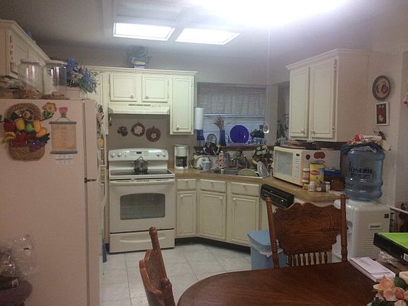 2nd image of 1525 Alta Mesa Blvd