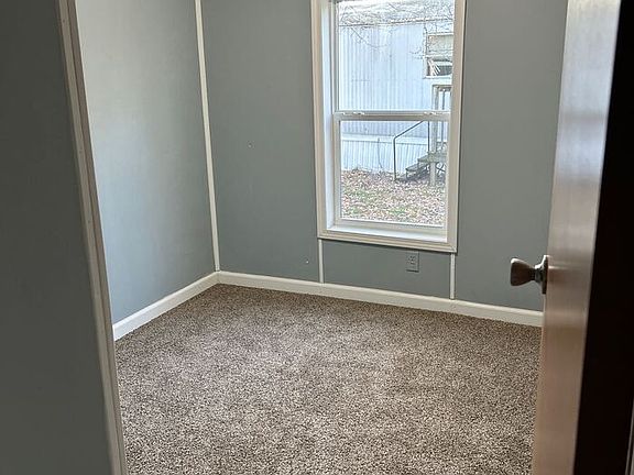 5th image of 1710 S Walnut St Unit 76