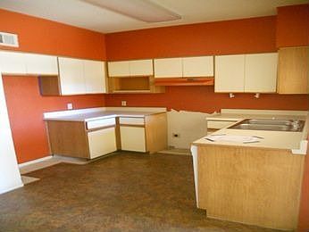 4th image of 1935 W Morten Ave Unit 6