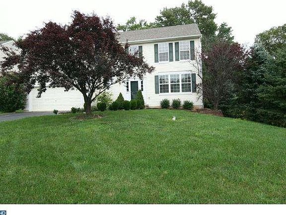 2nd image of 417 Greene Ln