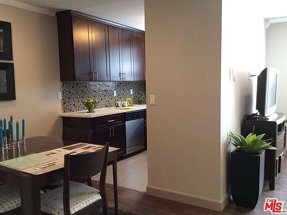 5th image of 1837 N La Brea Ave APT 15
