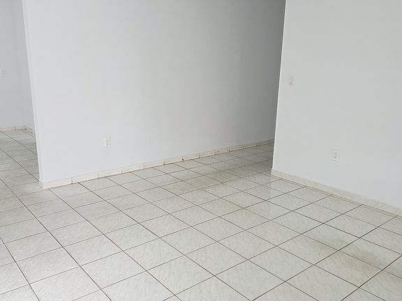5th image of 3678 SW 3rd St