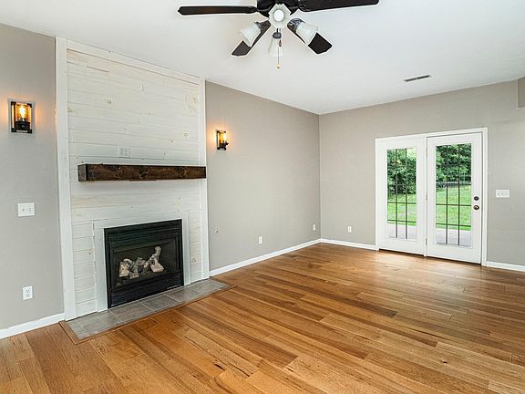 5th image of 4408 S Sophia Ct