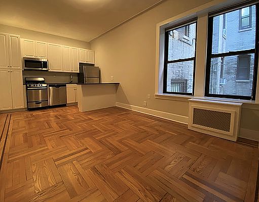 2nd image of 486 Brooklyn Ave #Aq
