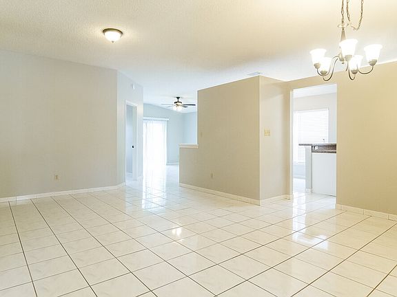 5th image of 7930 Soft Pine Cir