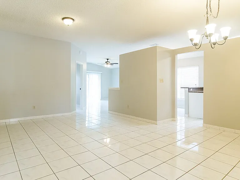 7930 Soft Pine Cir — Photo 5