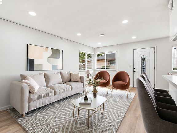 3rd image of 2201 Partridge Way APT 2