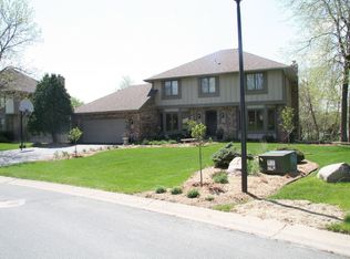 9140 Flyway Cir, Eden Prairie, MN 55347
