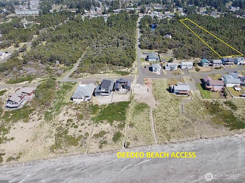 3rd image of 1007 Sand Castle Lane