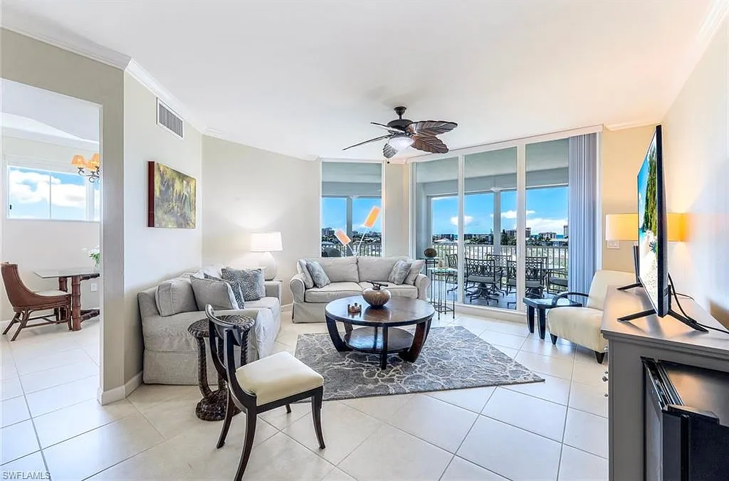 3 bed, 3.0 bath, 2194 sqft, $13,750 — Photo 4