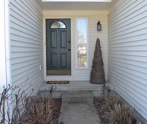 4th image of 2895 Southfield Village Dr