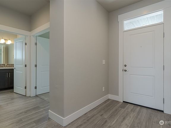 2nd image of 347 Chardonnay Court