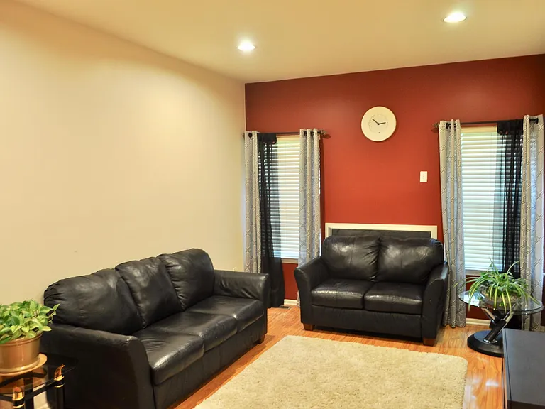 105 Margaret Ct — Photo 5