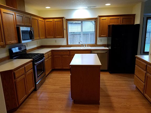 Too much storage in the kitchen