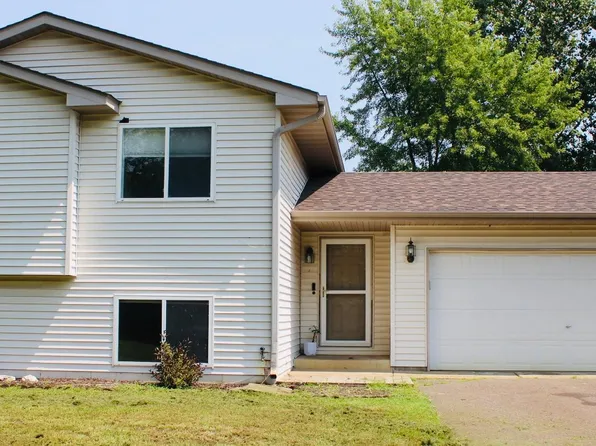 36037 Falcon Way, North Branch, MN 55056
