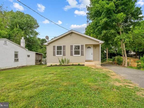 2358 Thomas Ave, Upper Chichester, PA 19014