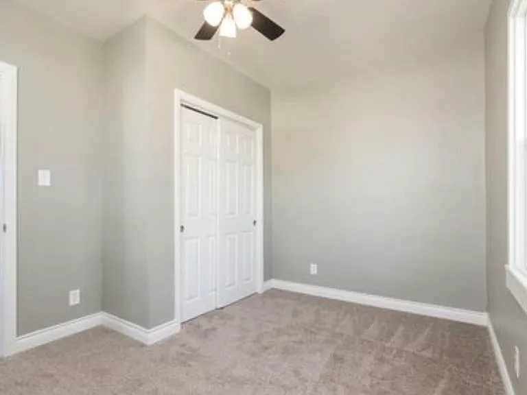 1012 E Abriendo Ave — Photo 8