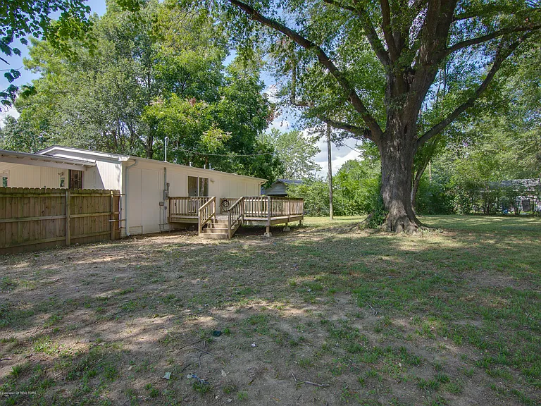 1707 Swayze Cv — Photo 13