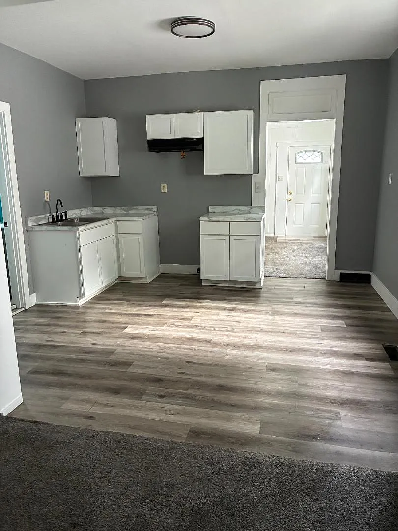 811 N I St — Photo 4