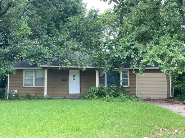 1325 W 27th St S, Wichita, KS 67217