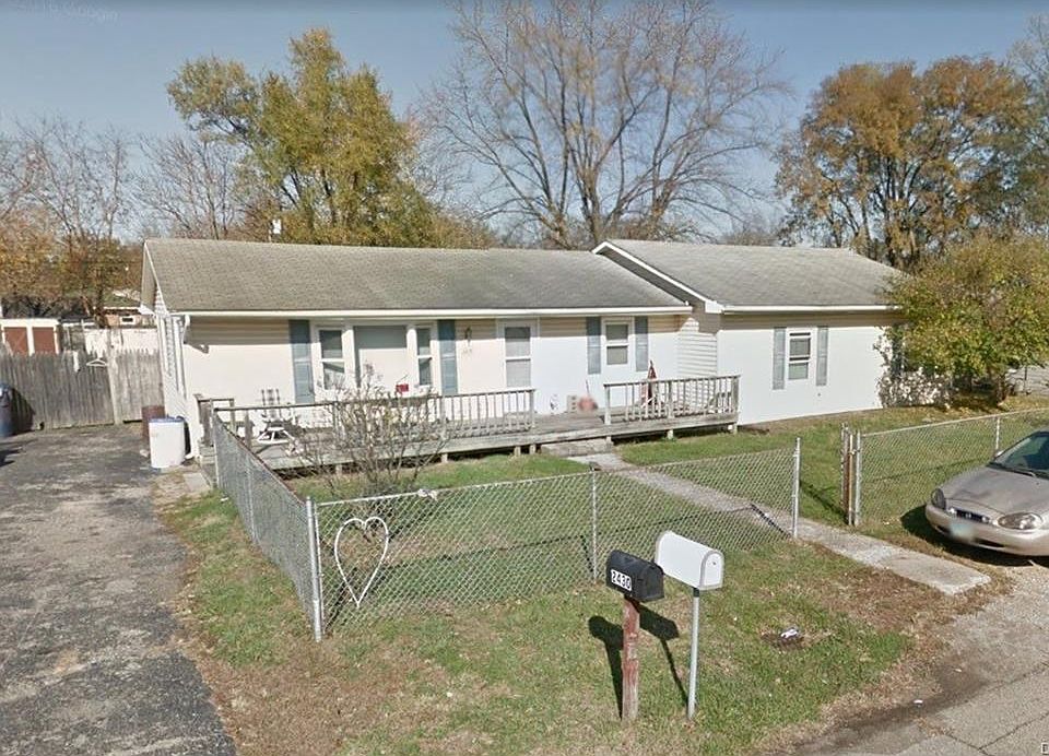 1st image of 2435 Bushnell Ave