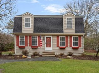 11 Chelsea Farm Dr, Richmond, RI 02898