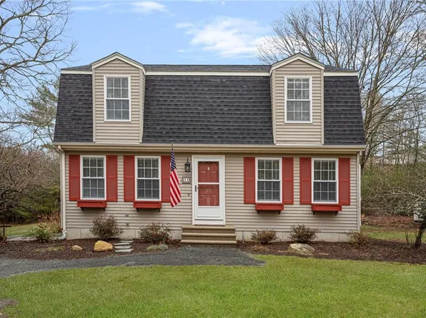 11 Chelsea Farm Dr, Richmond, RI 02898