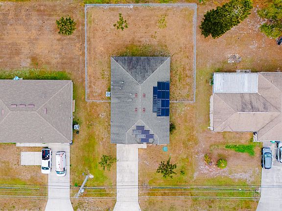 2nd image of 789 SW Tulip Boulevard