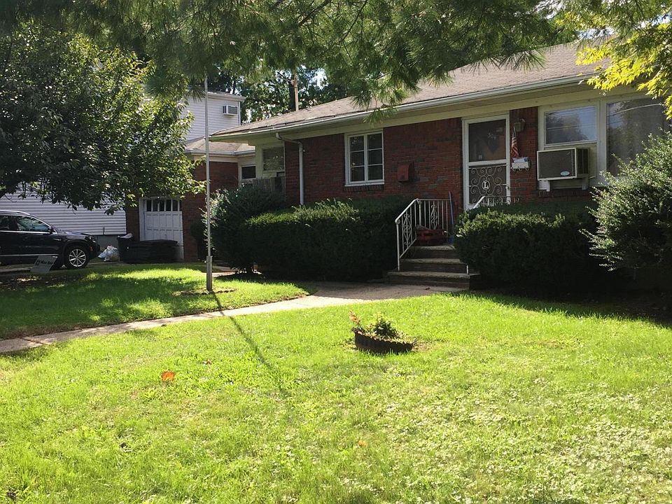2nd image of 304 Stewart Ave