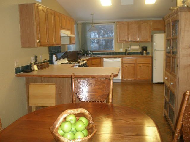 2nd image of 3127 200th St