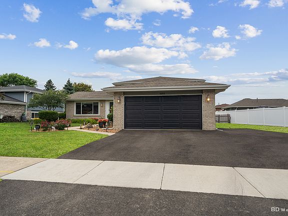 4th image of 16352 S Rowley Ln