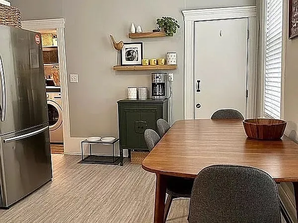 18 Hewlett St #1 — Photo 2