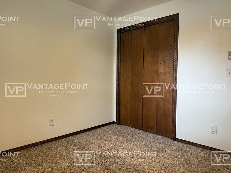 1711 Edgehill Dr — Photo 16