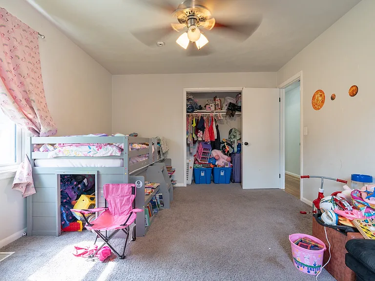 1217 Lakeview Dr — Photo 9