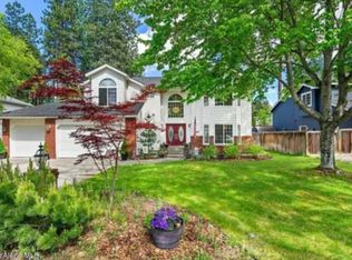 801 S Riverside Harbor Dr, Post Falls, ID 83854