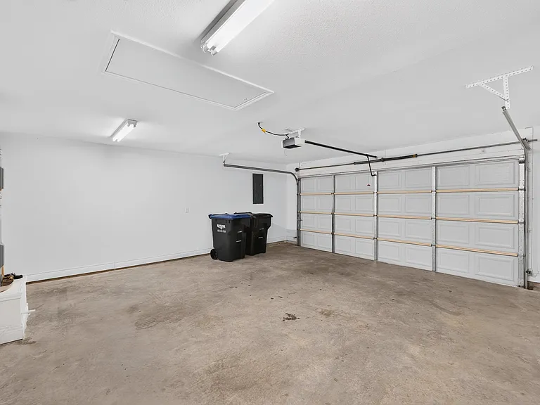 8507 Christie Ln — Photo 30