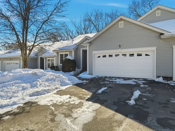 210 Johnson Rd APT 23, Chicopee, MA 01022