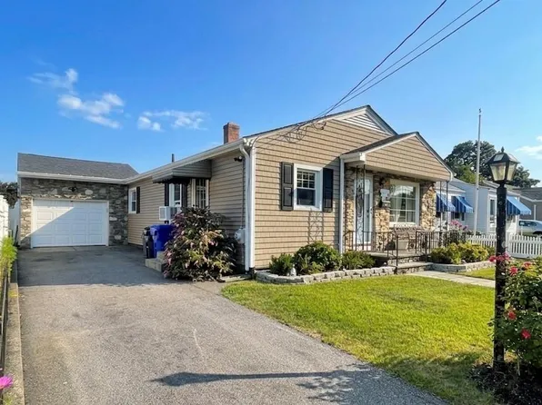 118 Balch St, Pawtucket, RI 02861