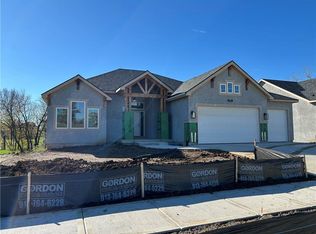 8609 NE 87th Ter, Kansas City, MO 64157