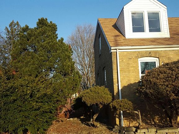 3rd image of 14240 S School St