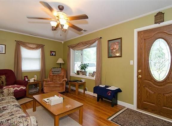 3rd image of 2113 Baldwin Dr