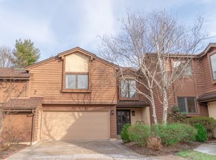 571 Sayre Dr, Princeton, NJ 08540